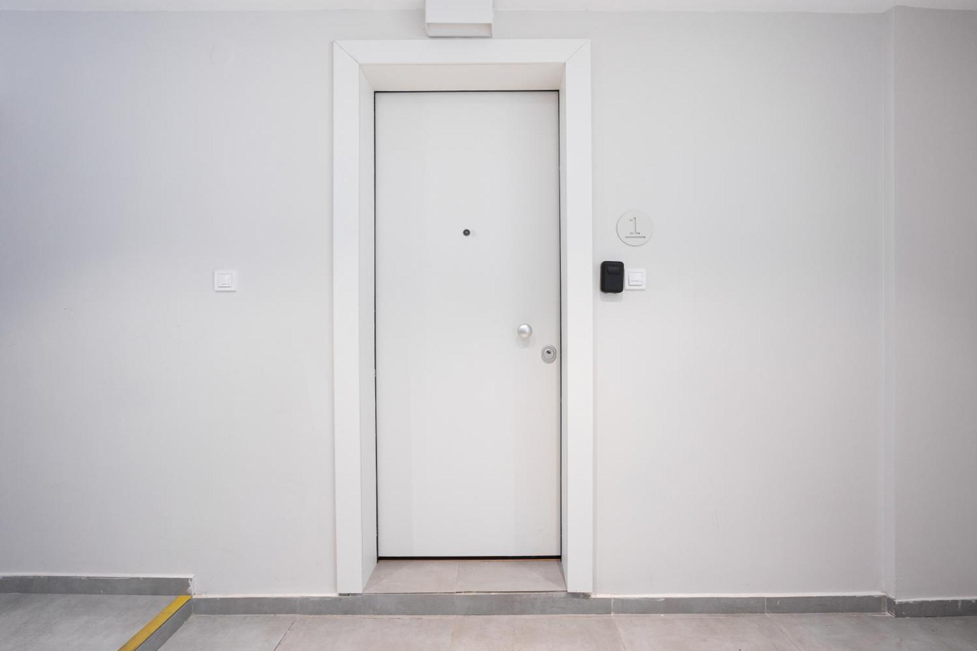 Harmonia Minimal Apartments Tesalonika Bagian luar foto