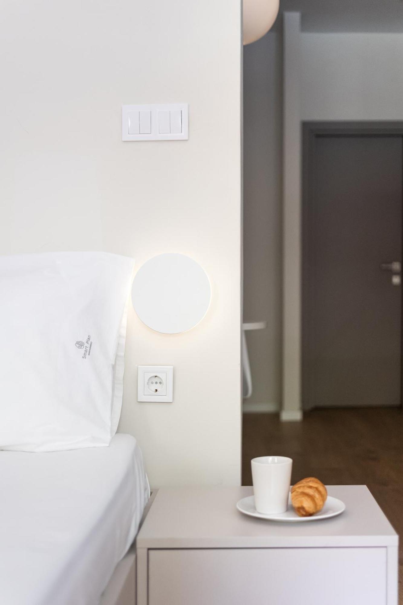 Harmonia Minimal Apartments Tesalonika Bagian luar foto
